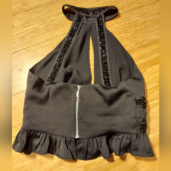 ⭐️ 3/ $30 Express crop black sparkle top, size 4 - Picture 9 of 16